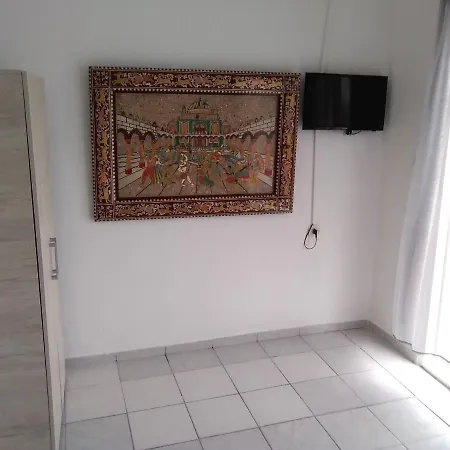 Dina Nea Skioni